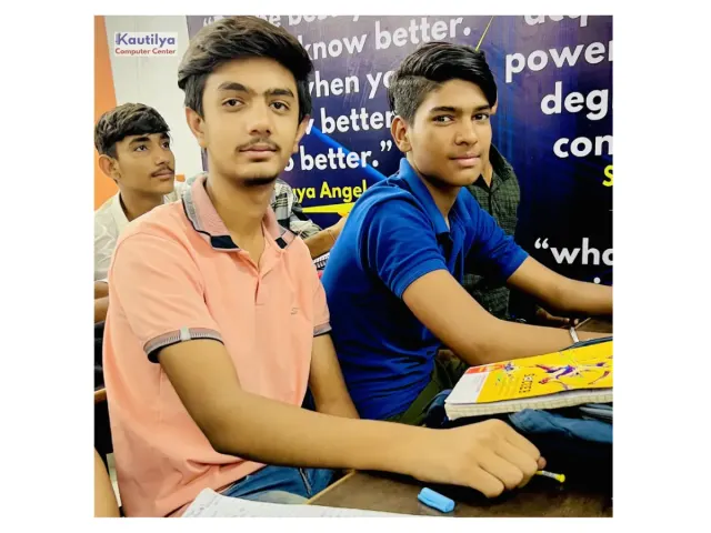 Live Classroom at Kautilya – Learn MS Office, Tally & More